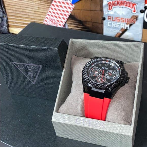 NWT Guess Men Guess Watch NWT